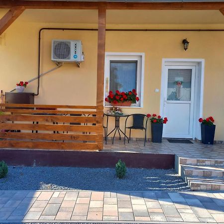 Oazis Apartman Sárospatak Exterior foto