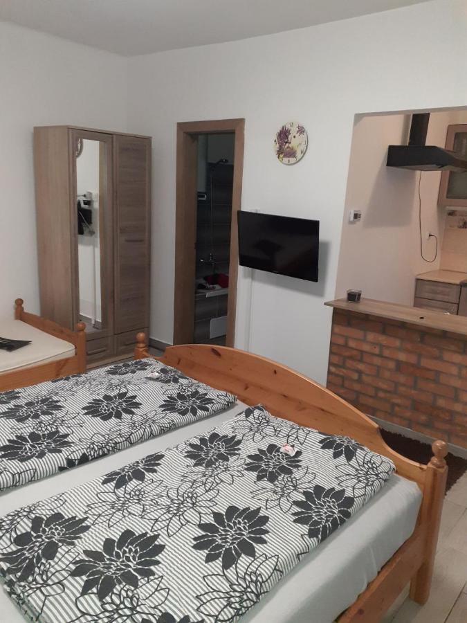 Oazis Apartman Sárospatak Exterior foto