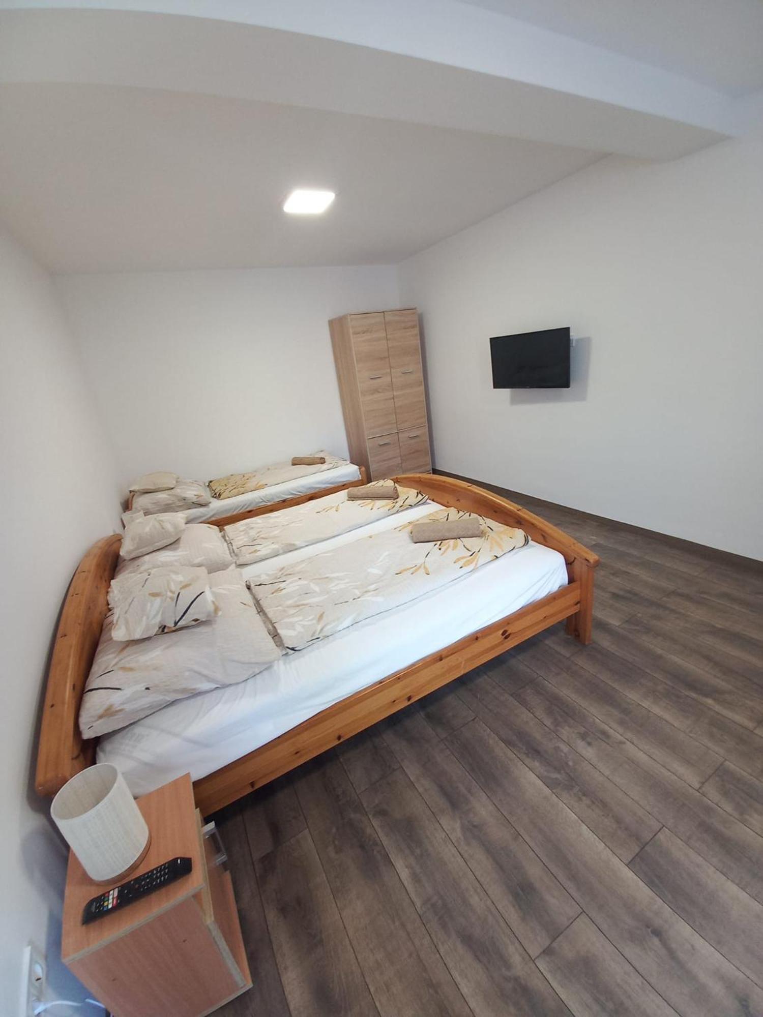 Oazis Apartman Sárospatak Exterior foto